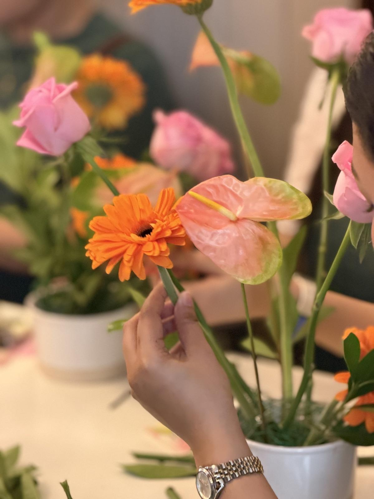 Flower Arrangement Workshop at En Izakaya